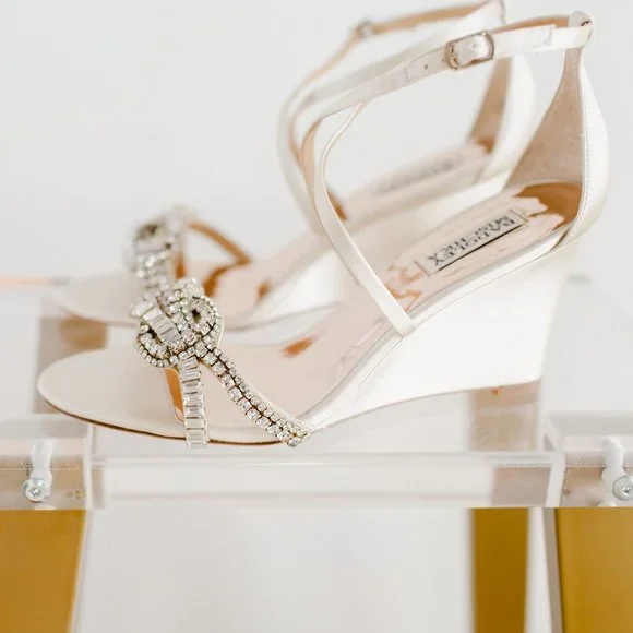 Badgley Mischka Zabrina 9 Women's Strappy Wedge Ivory New - Picture 10 of 14